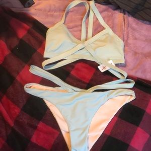 Kendal and Kylie Bikini